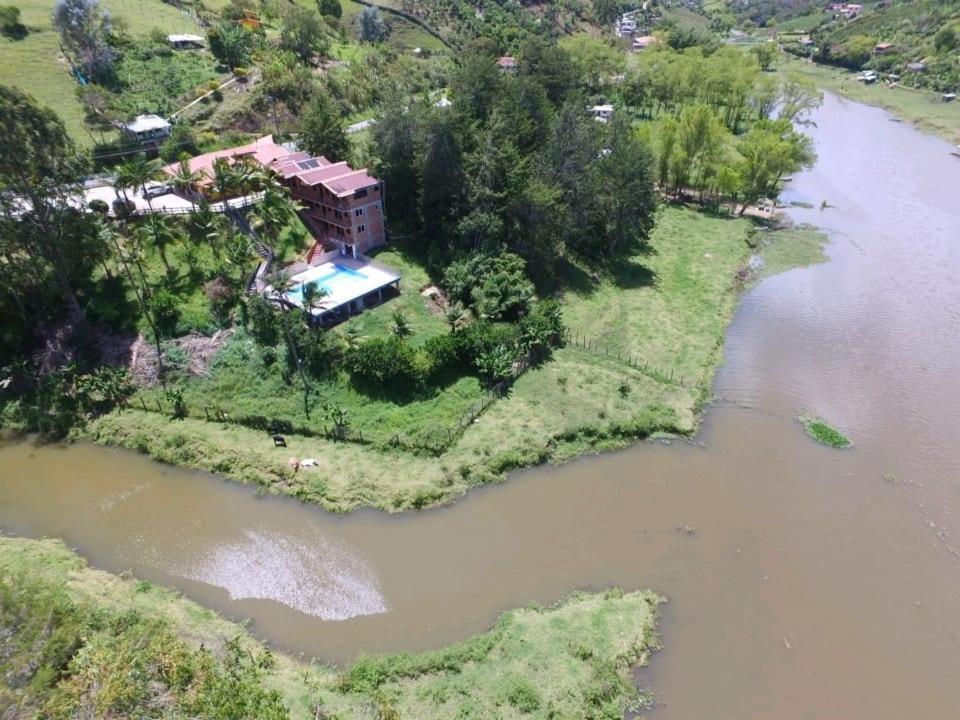 Hotel El Potrillo El Penol  Luaran gambar