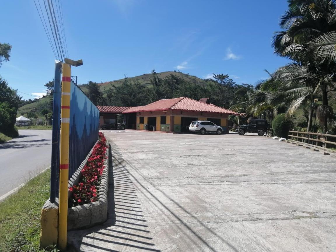 Hotel El Potrillo El Penol  Luaran gambar